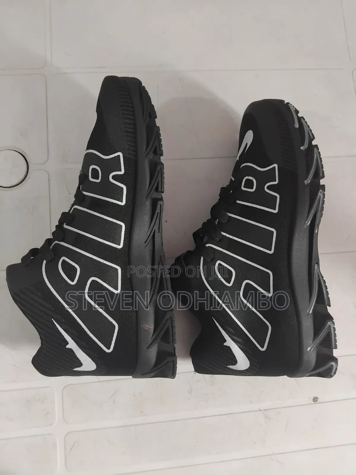Stylish New Men's Sneakers