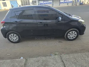 Toyota Vitz 2012 Black