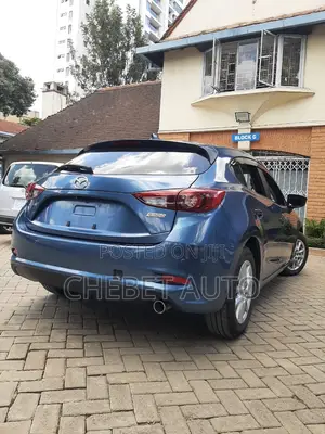 Mazda Axela 2018 Blue