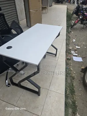 Training Table <> Office Desk