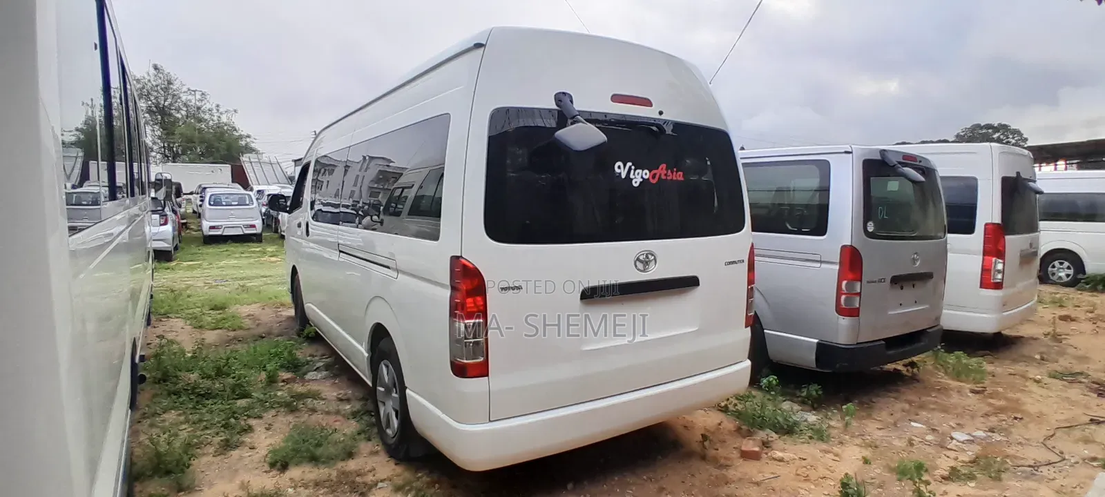 Toyota HiAce 2019 White
