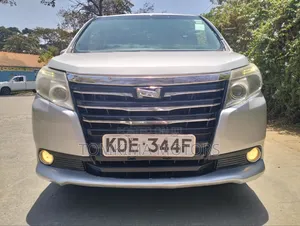 Toyota Noah 2015 Silver