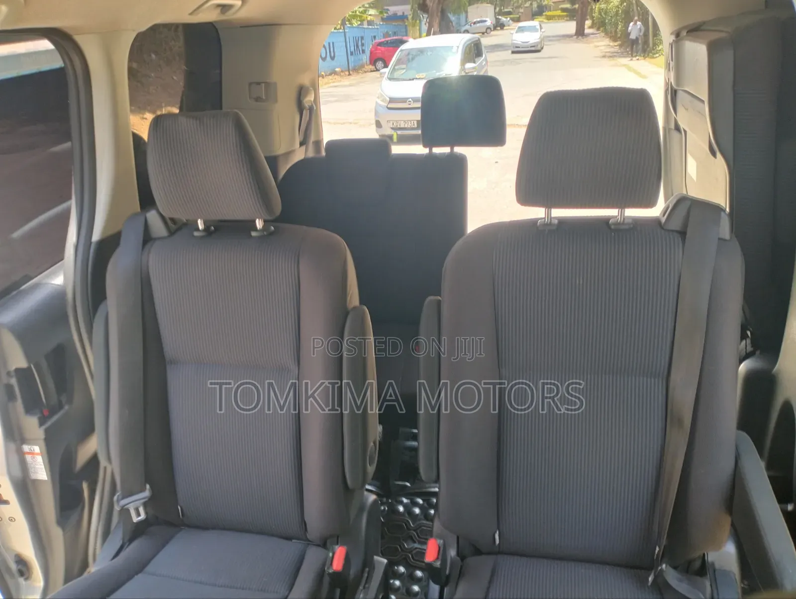 Toyota Noah 2015 Silver