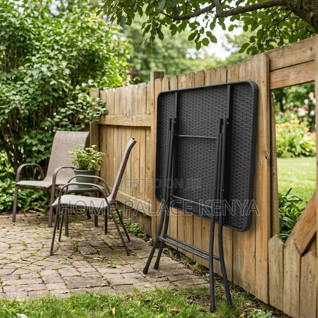 Outdoor Table; Foldable Outdoor Plastic Garden Table