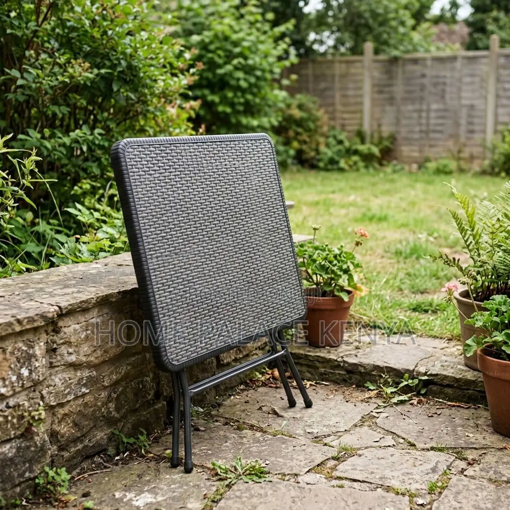 Outdoor Table; Foldable Outdoor Plastic Garden Table