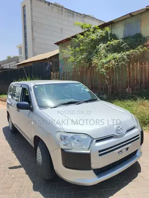 Mazda Familia 2020 Silver
