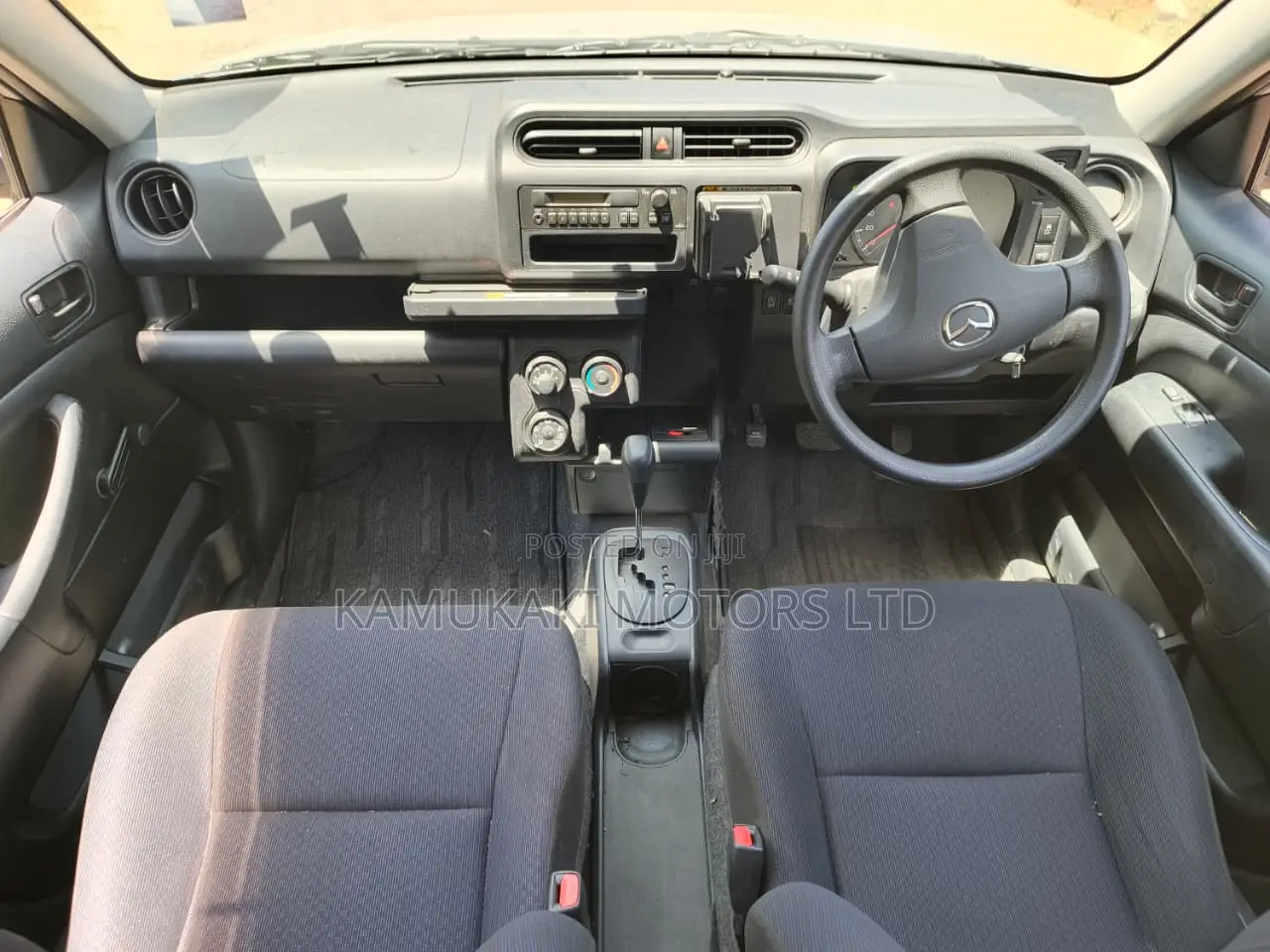 Mazda Familia 2020 Silver