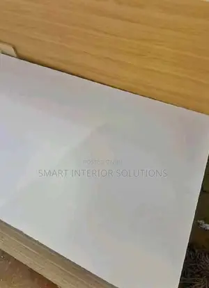 Flat Boards for Bookshelves and Display Units