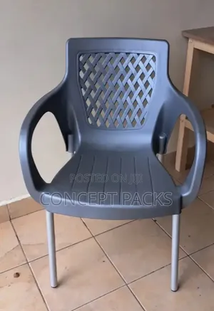 Heavy Duty Steel Leg Plastic Chair