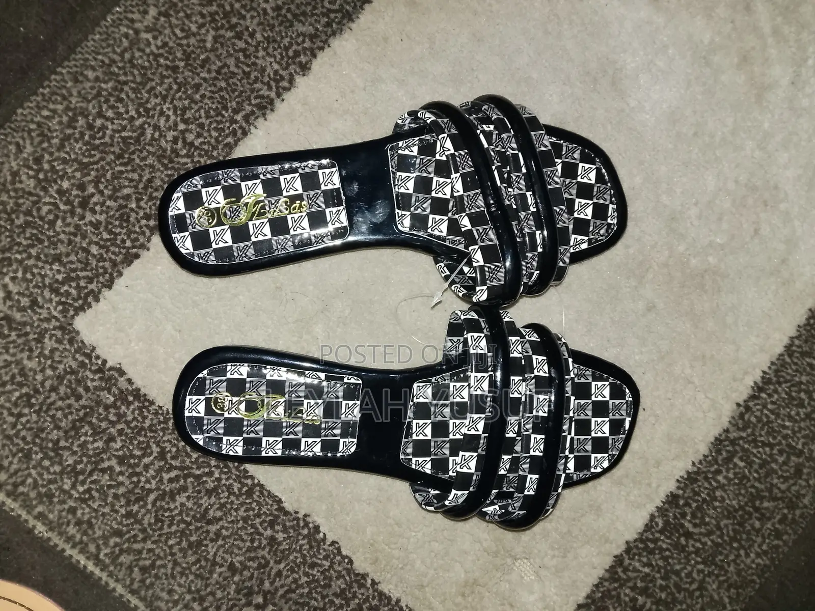 Ladies Flat Open Shoes