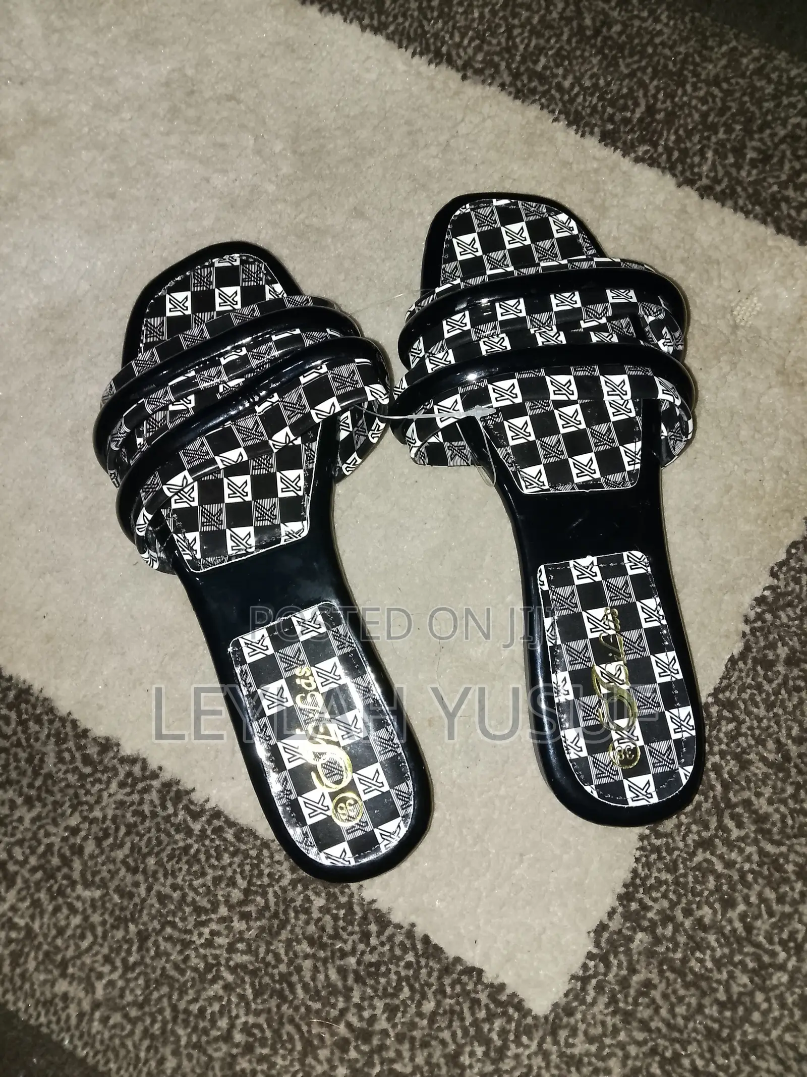 Ladies Flat Open Shoes