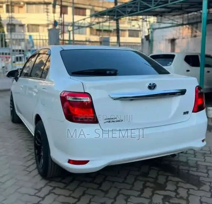 Toyota Axio 1.5 G 2WD 2020 Pearl