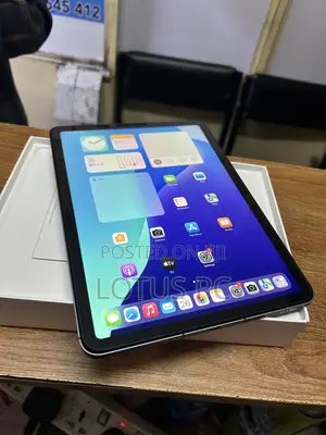 Apple iPad Air (2022) 64 GB Gray