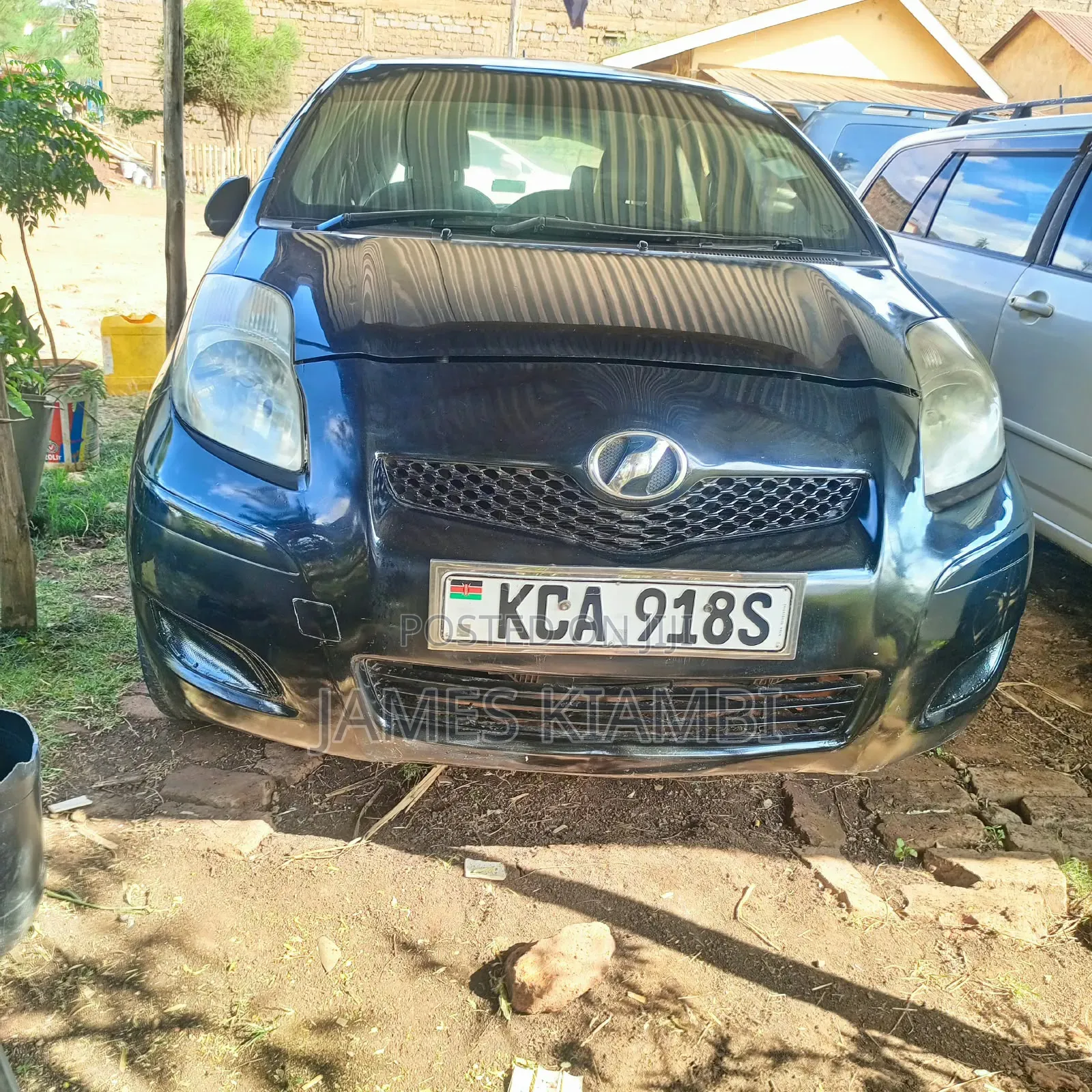 Toyota Vitz 2009 Black