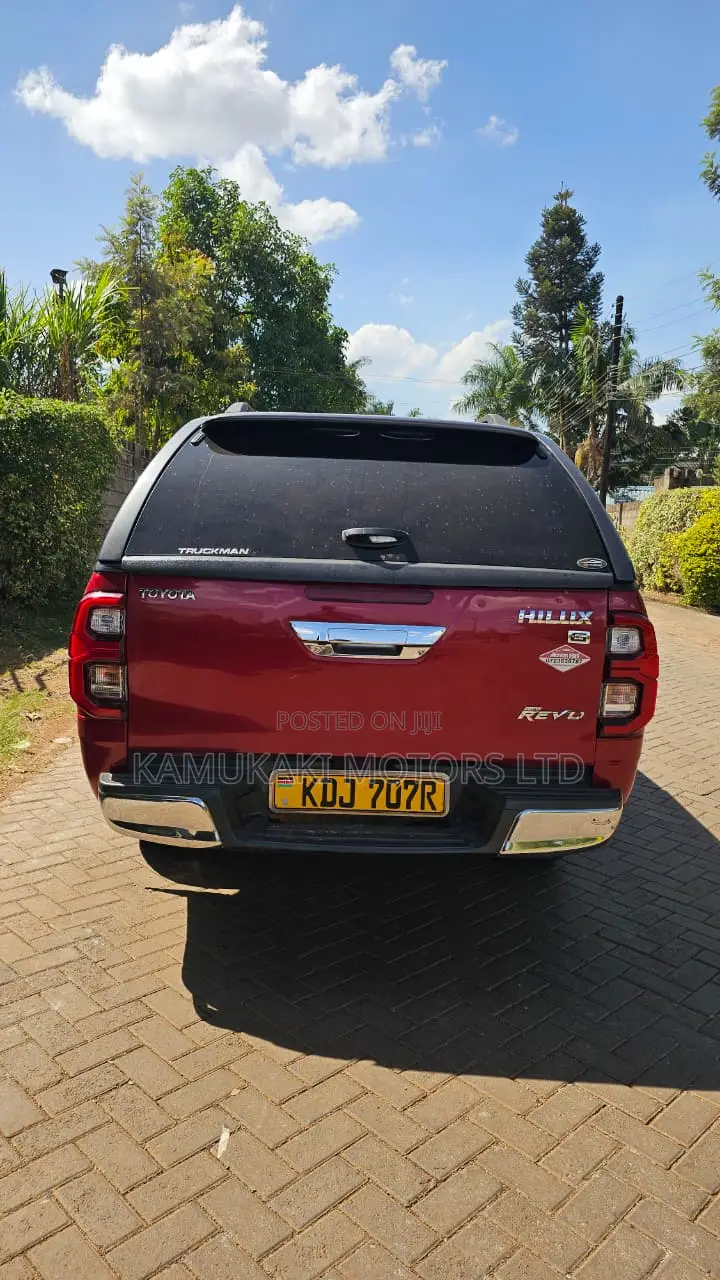 Toyota Hilux 2015 Red