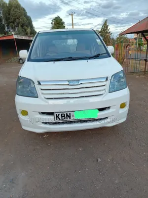 Toyota Noah 2005 White