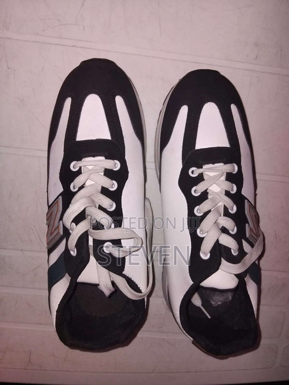 Stylish Unisex Sneakers