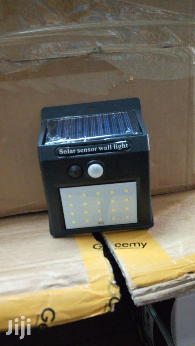 Solar Led Wall Light With A Night Sensor - thumbnail 2
