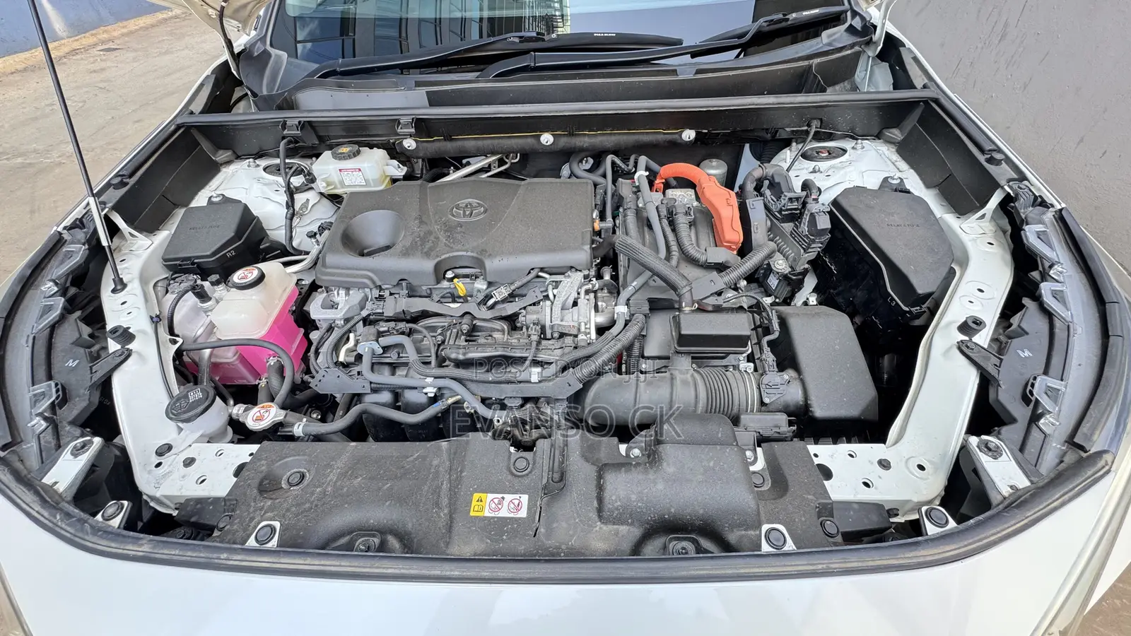 Toyota RAV4 2019 White