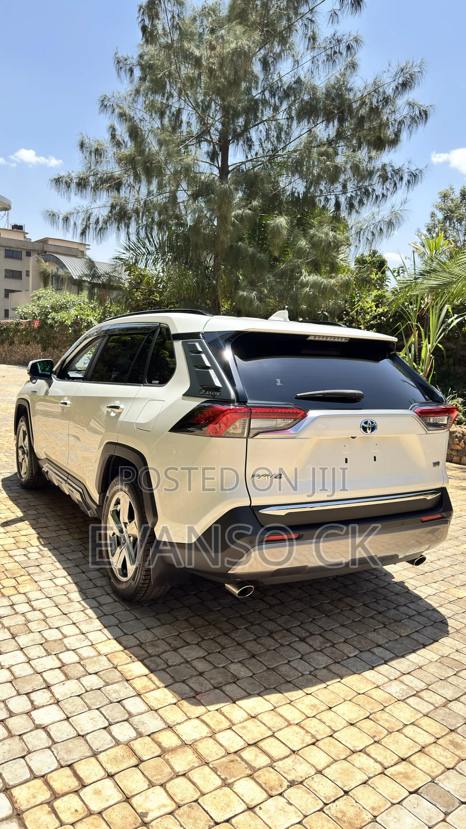 Toyota RAV4 2019 White