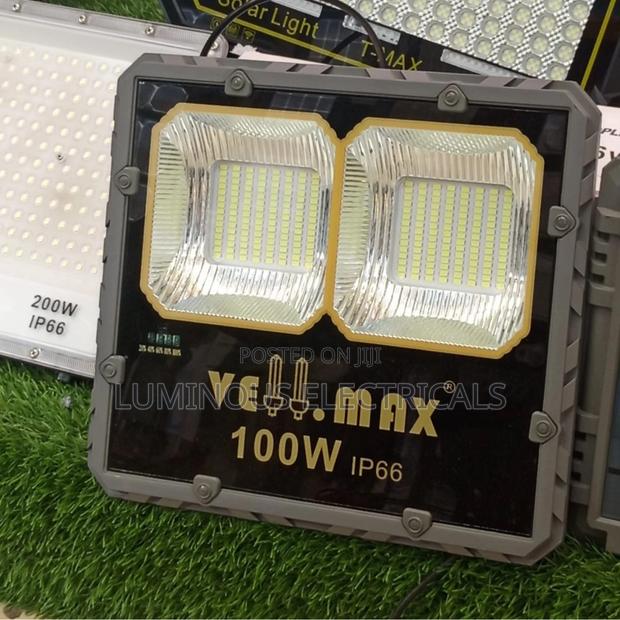 50W LED Floodlight IP66 Waterproof Outdoor Light