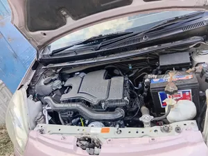 Toyota Passo 1.0 AWD 2015 Pink
