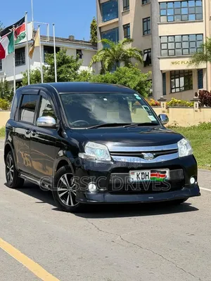 Toyota Sienta 2015 Black