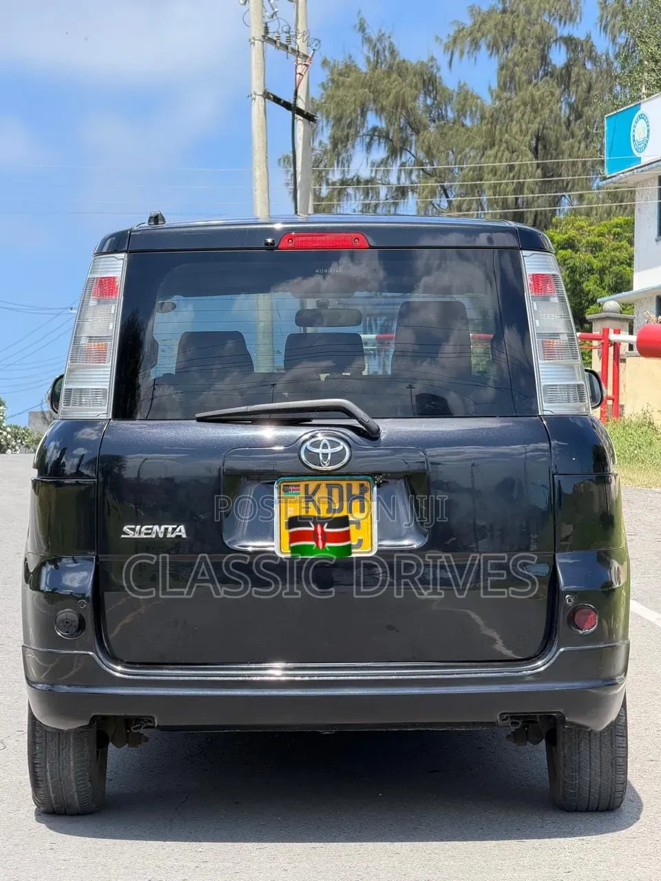 Toyota Sienta 2015 Black