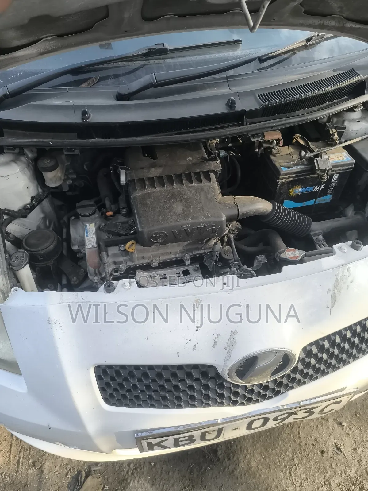 Toyota Vitz 2005 White