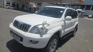 Toyota Land Cruiser Prado 2006 White