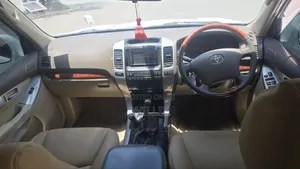 Toyota Land Cruiser Prado 2006 White