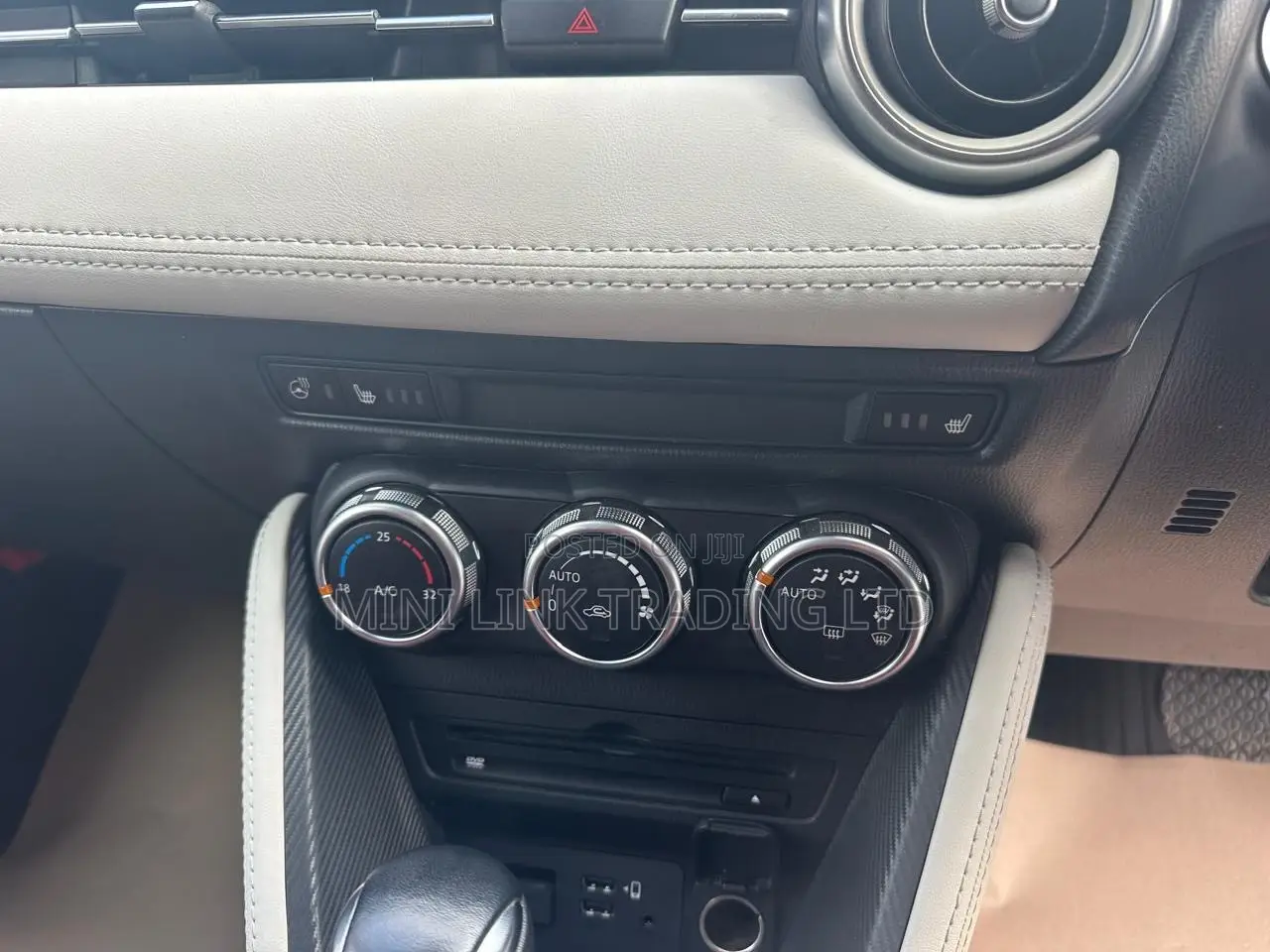 Mazda 2 2021 Pearl