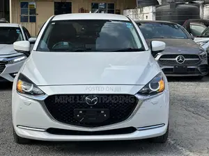 Mazda 2 2021 Pearl