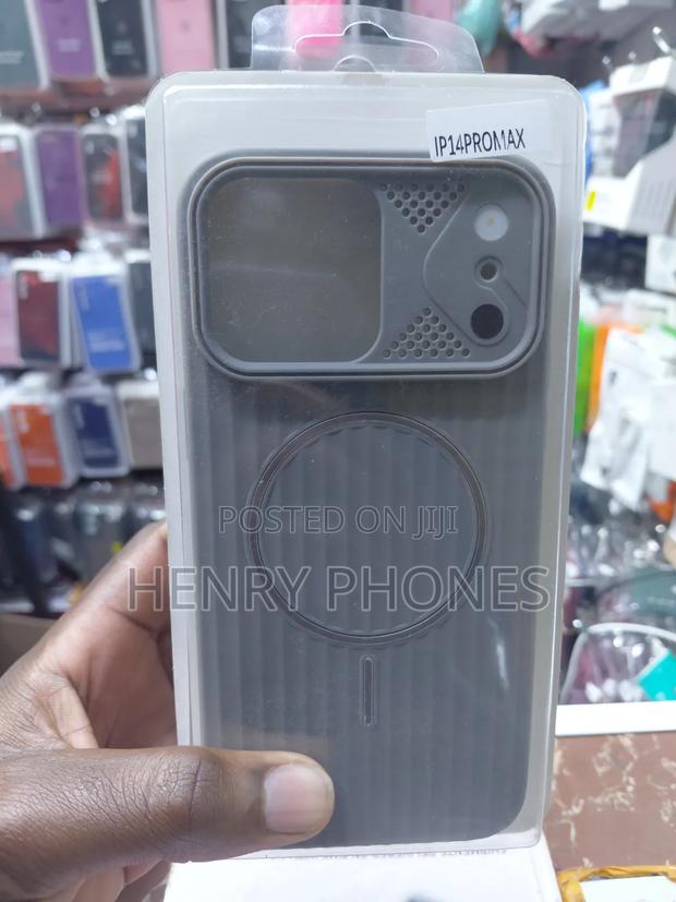 Magnetic Magsafe Enabled iPhone 14pro Max Case - thumbnail 3