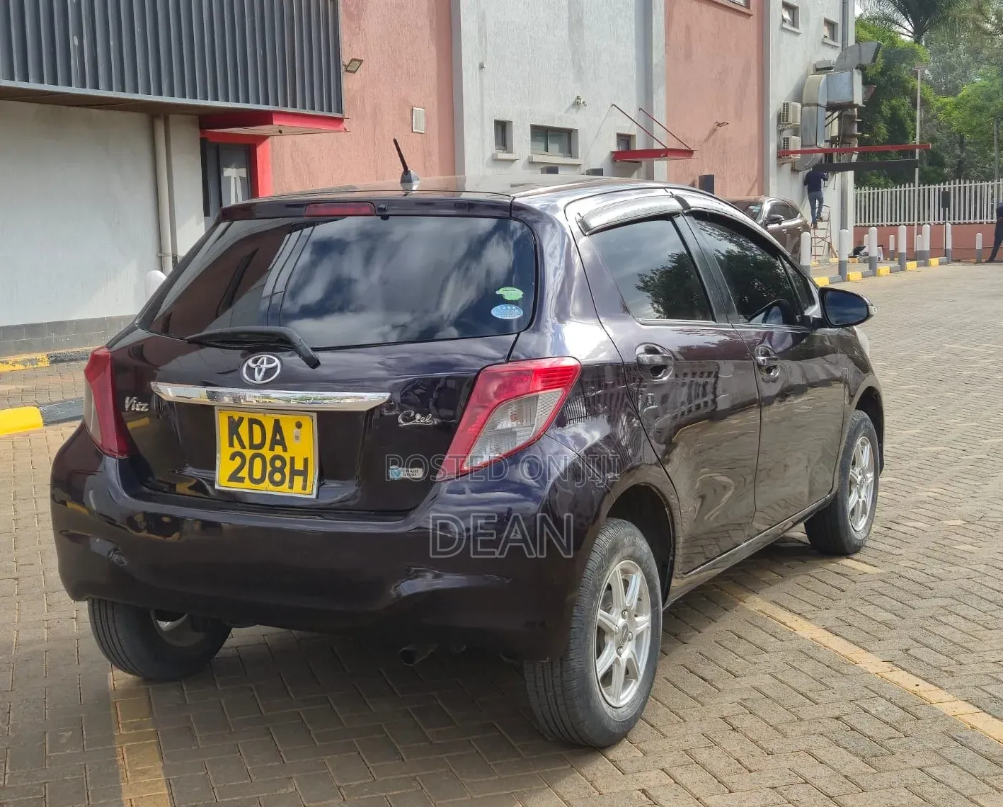 Toyota Vitz 2013 Burgundy