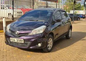 Toyota Vitz 2013 Burgundy
