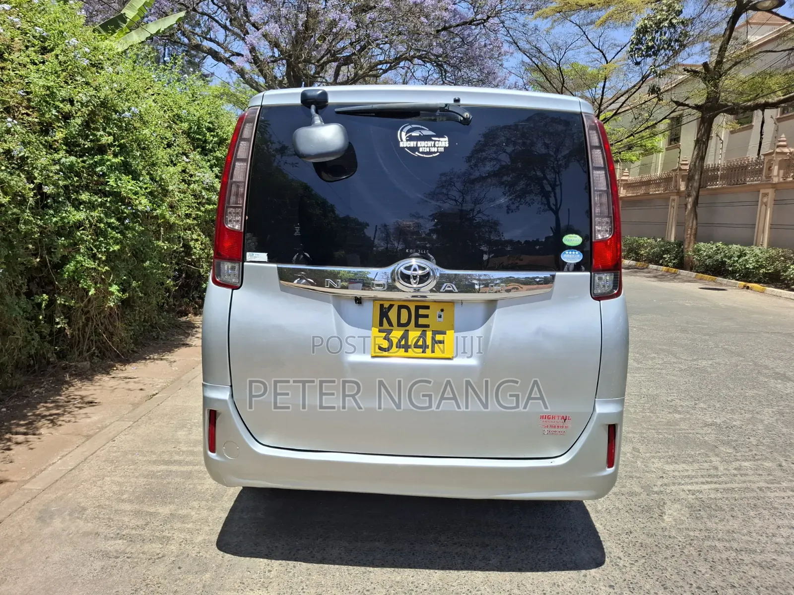 Toyota Noah 2015 Gray