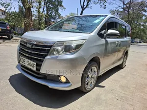 Toyota Noah 2015 Gray