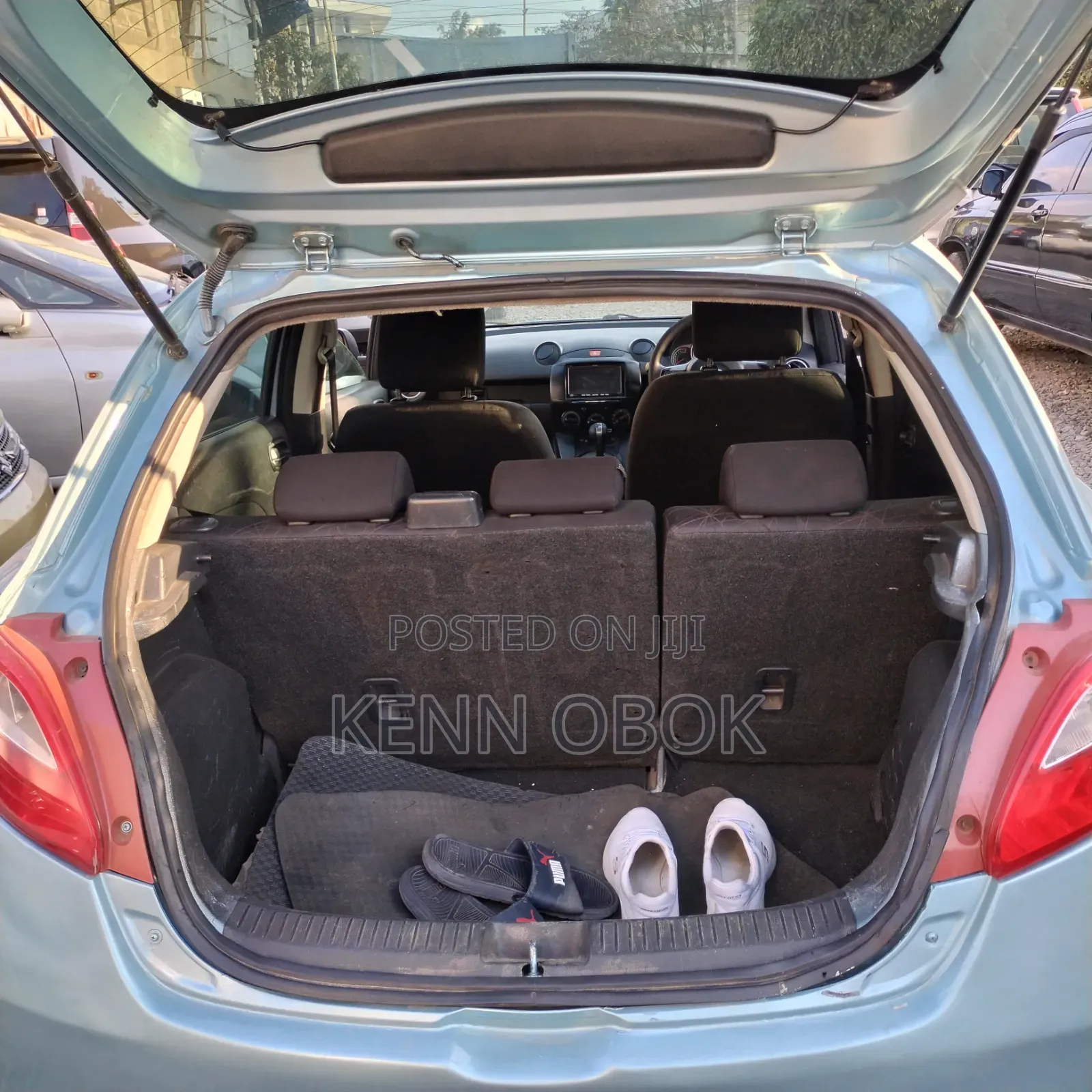 Mazda Demio 2011 Blue