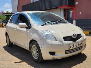 Toyota Vitz 2007 Pearl