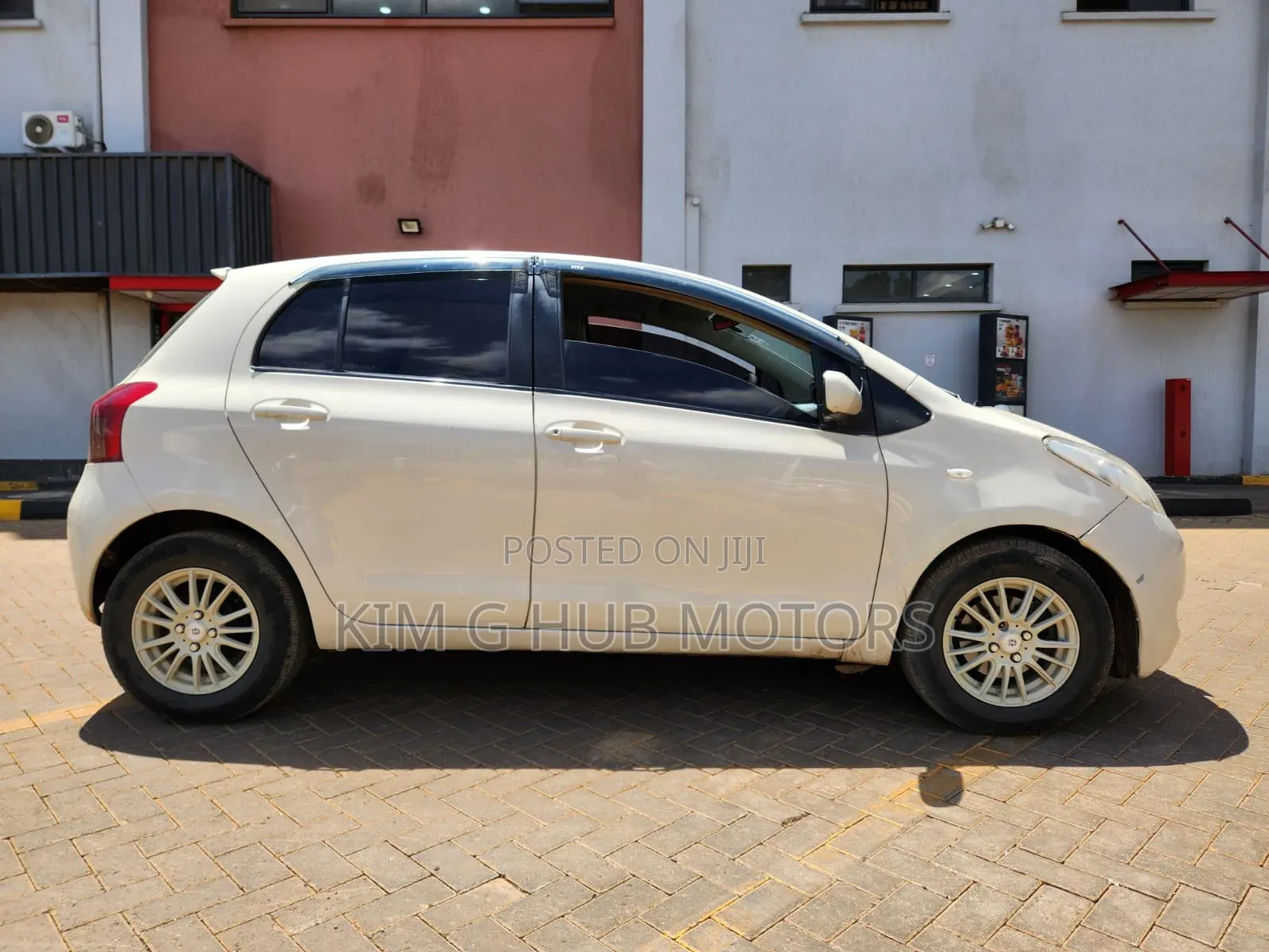 Toyota Vitz 2007 Pearl