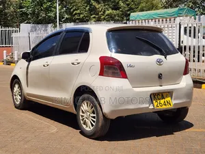 Toyota Vitz 2007 Pearl