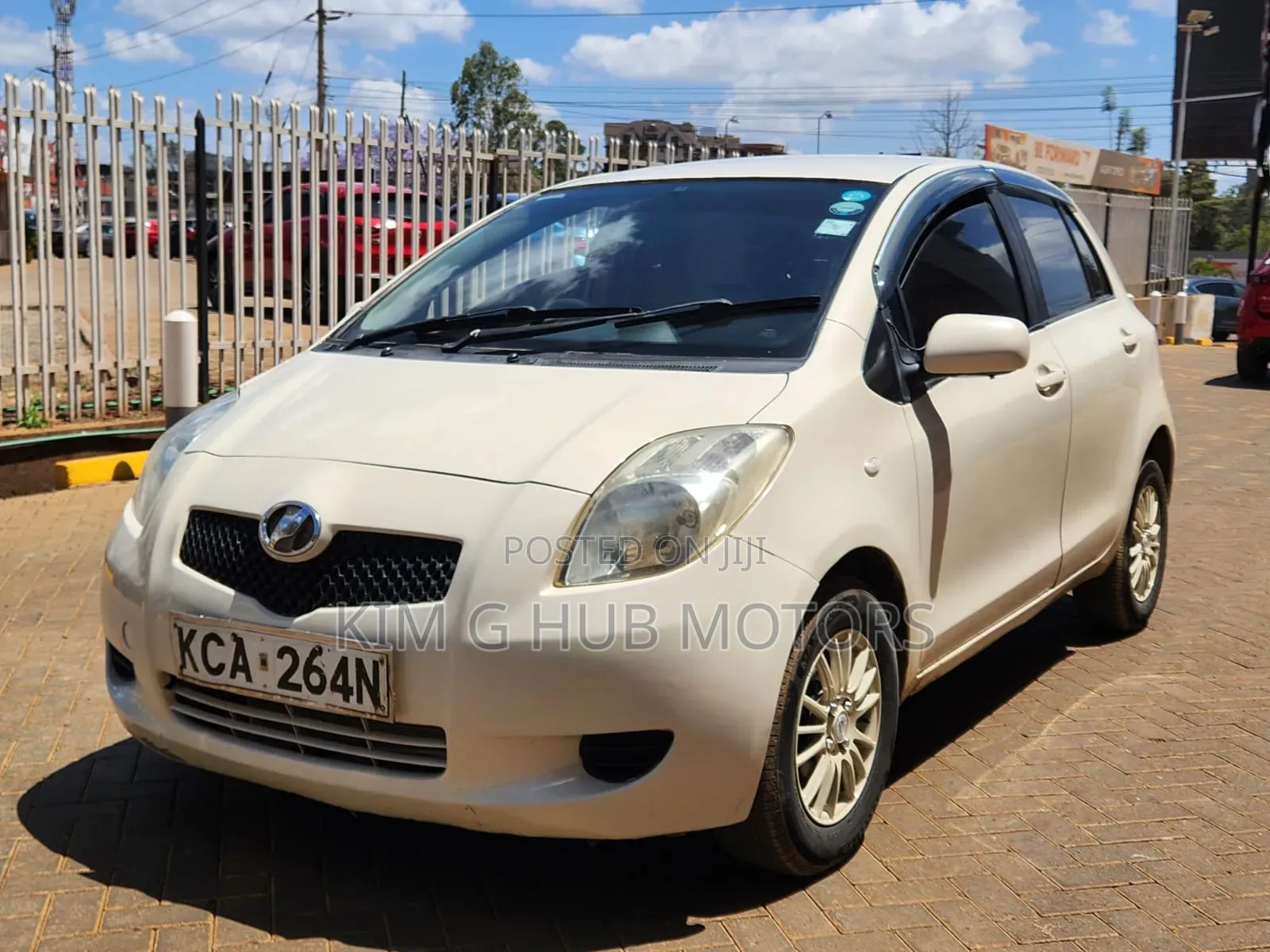 Toyota Vitz 2007 Pearl