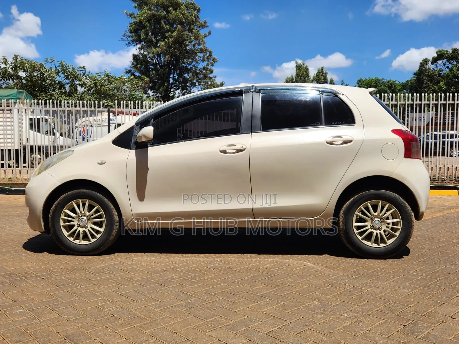 Toyota Vitz 2007 Pearl