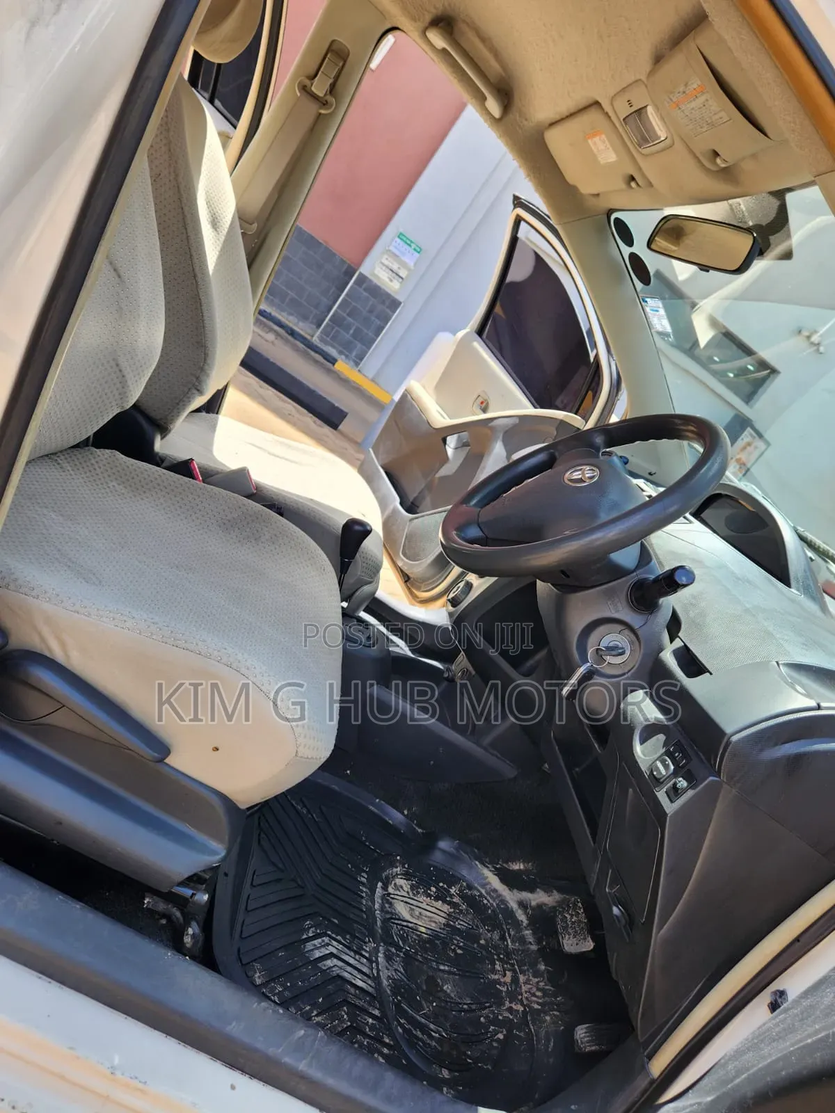 Toyota Vitz 2007 Pearl