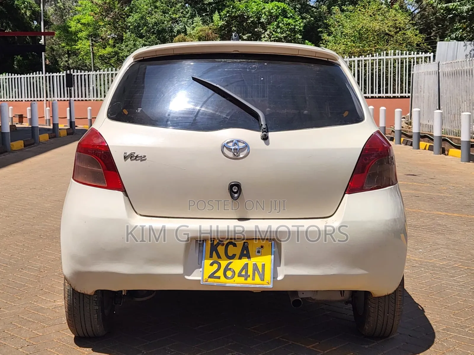 Toyota Vitz 2007 Pearl