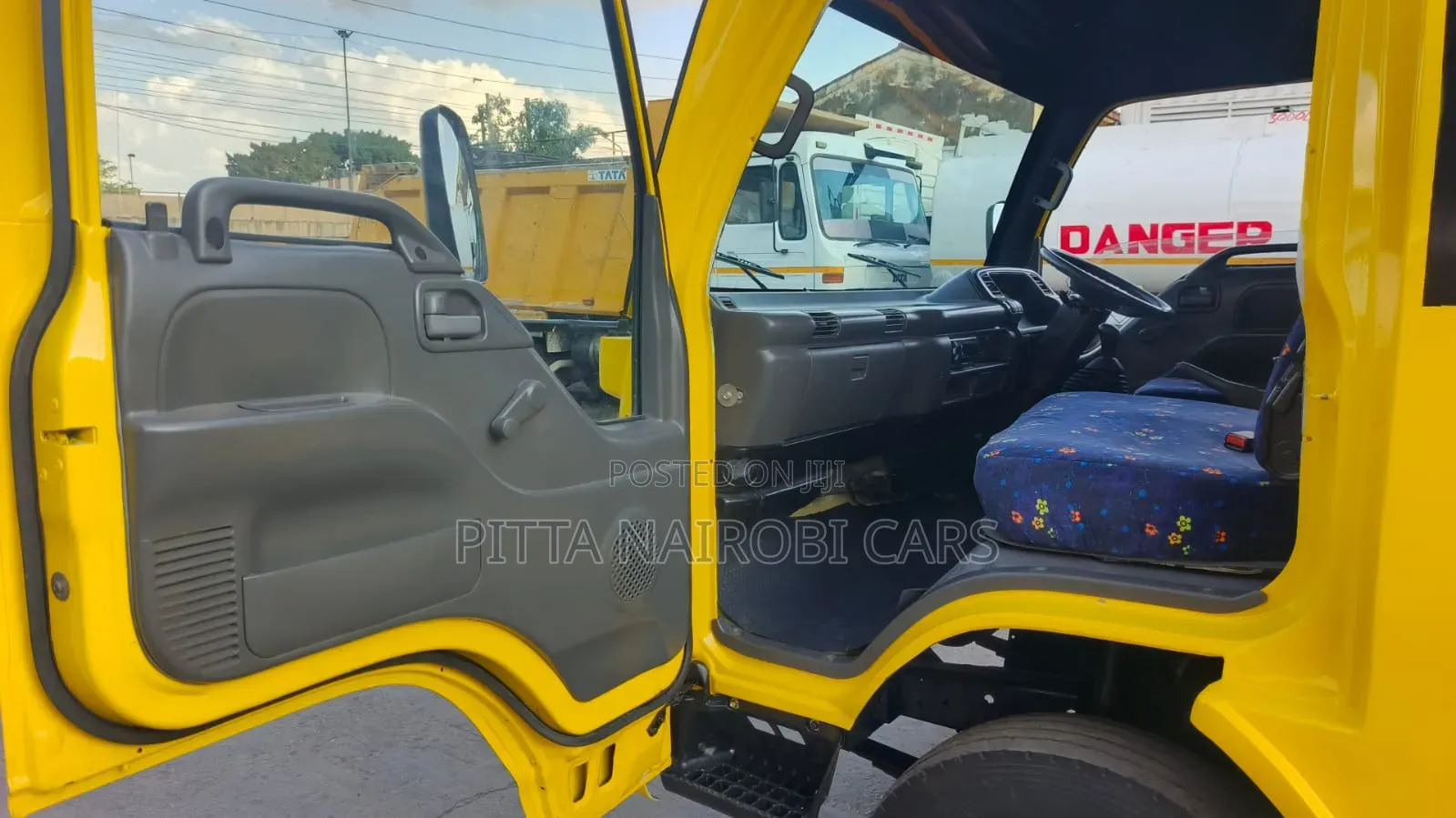 Isuzu NQR 2020 Yellow