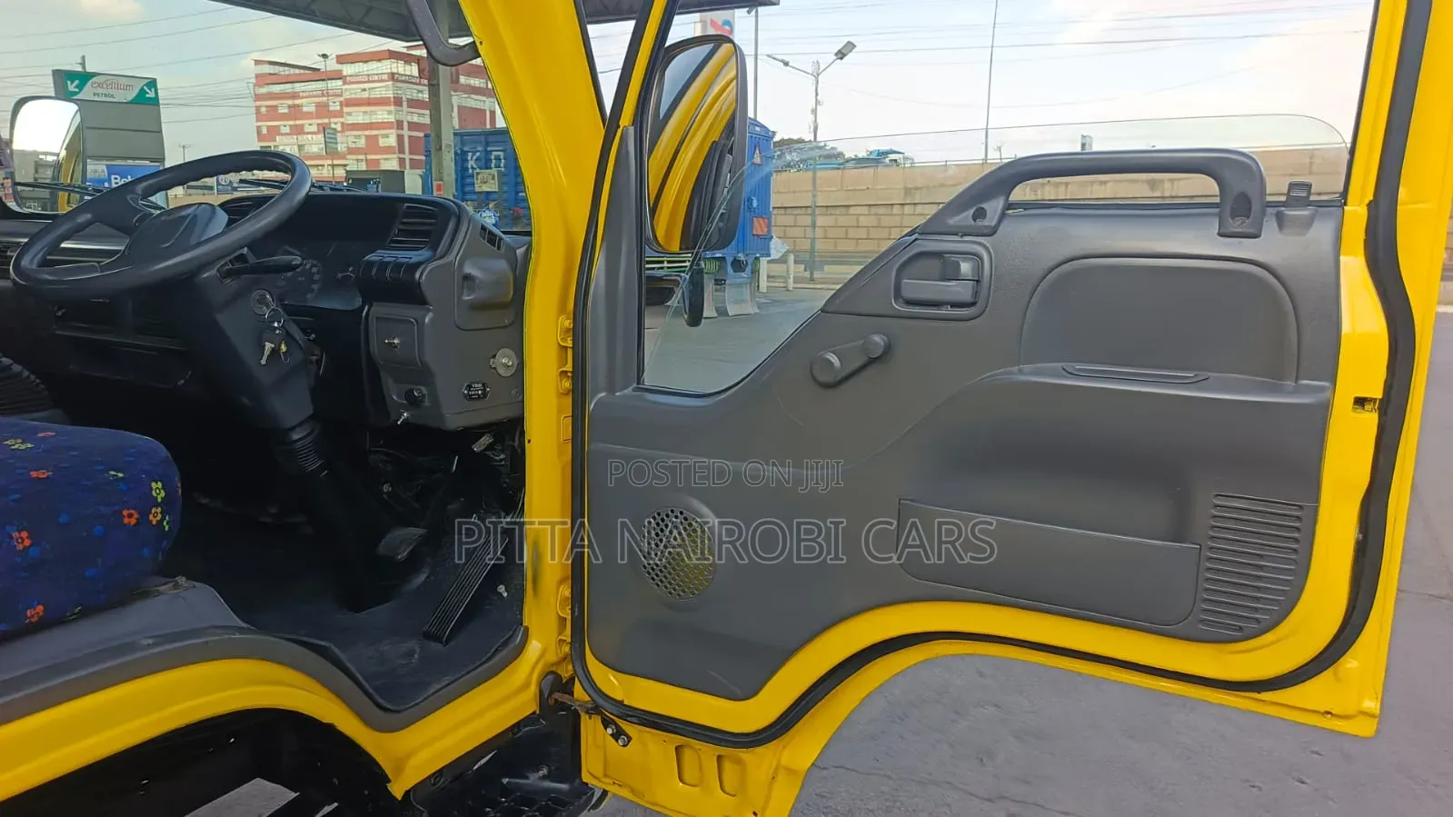 Isuzu NQR 2020 Yellow
