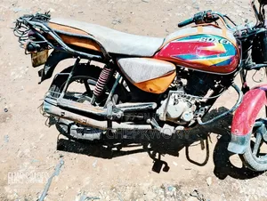 Bajaj Boxer 150 UG 2022 Red