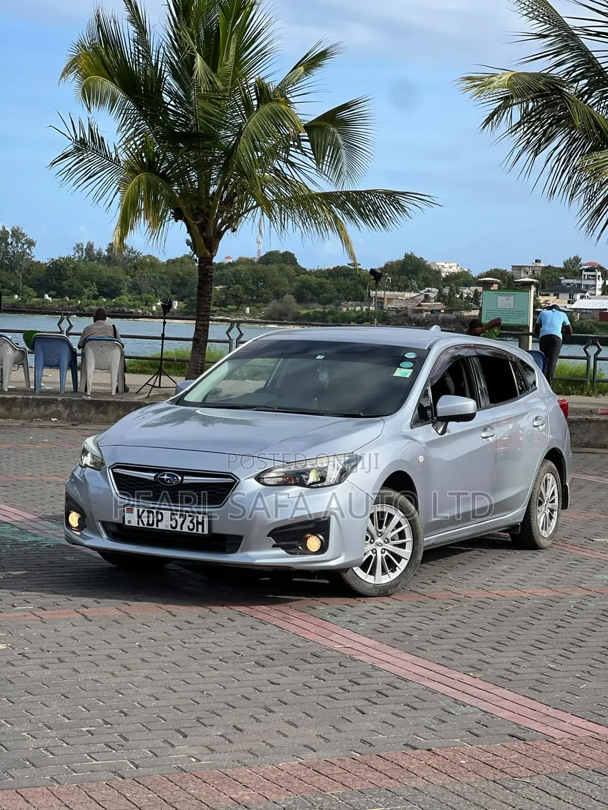 Subaru 1600 2017 Silver